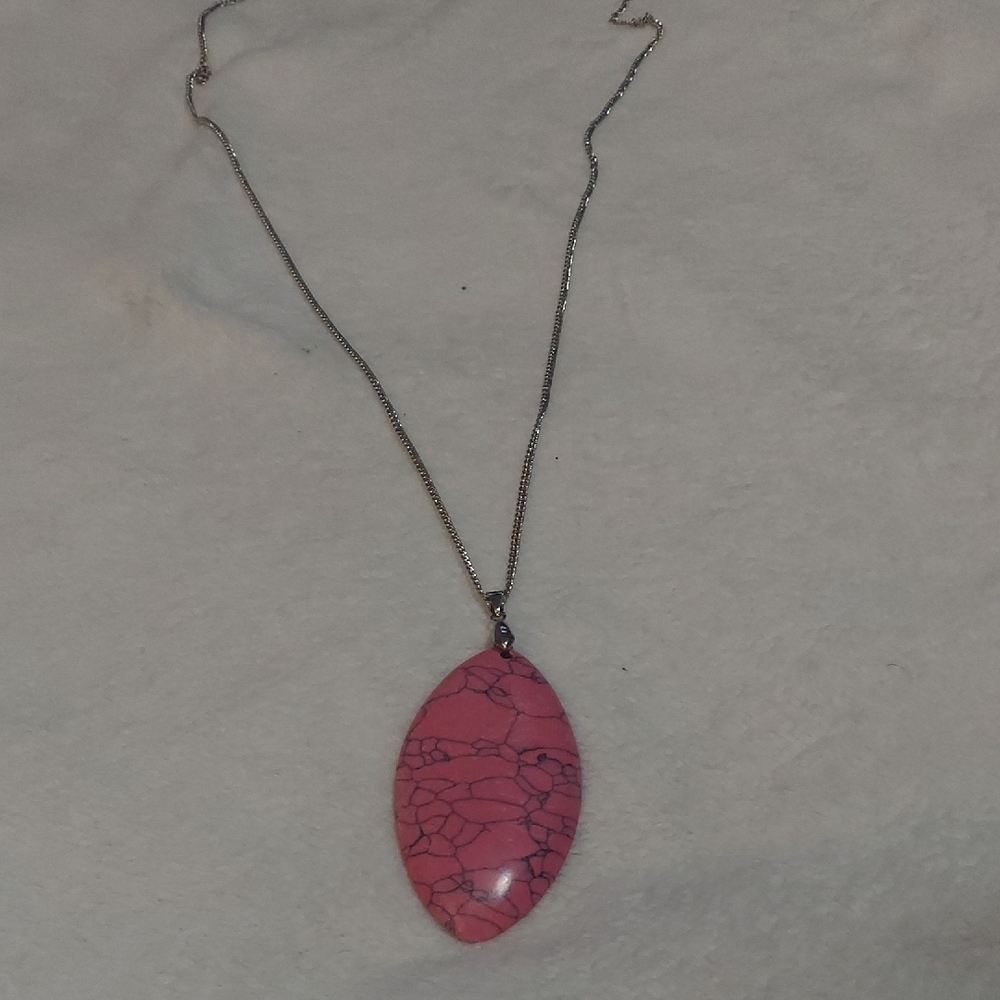 6/$10 Paparazzi Pink Marbled Pendant Necklace